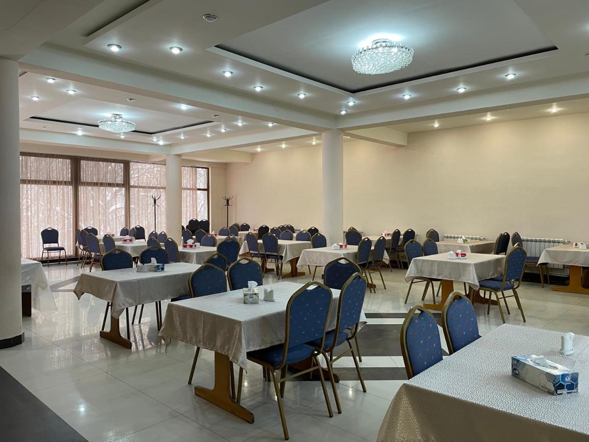 Hôtel Ripa à Tsaghkadzor Extérieur photo